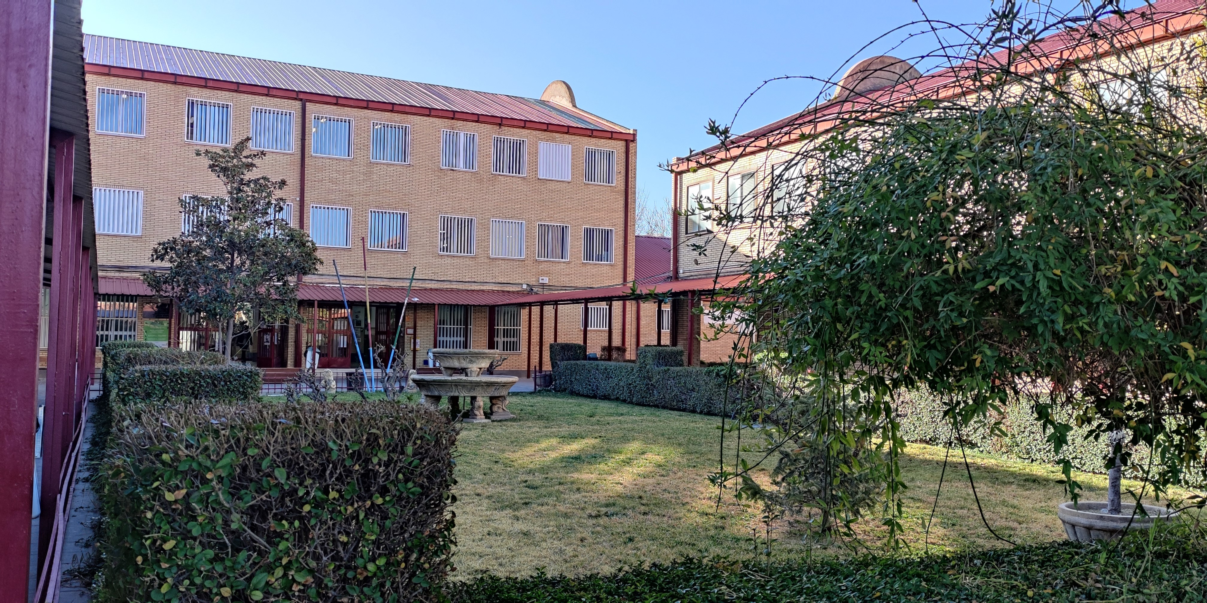 Foto Puerta Princiapl IES Pedro Jimenez Montoya